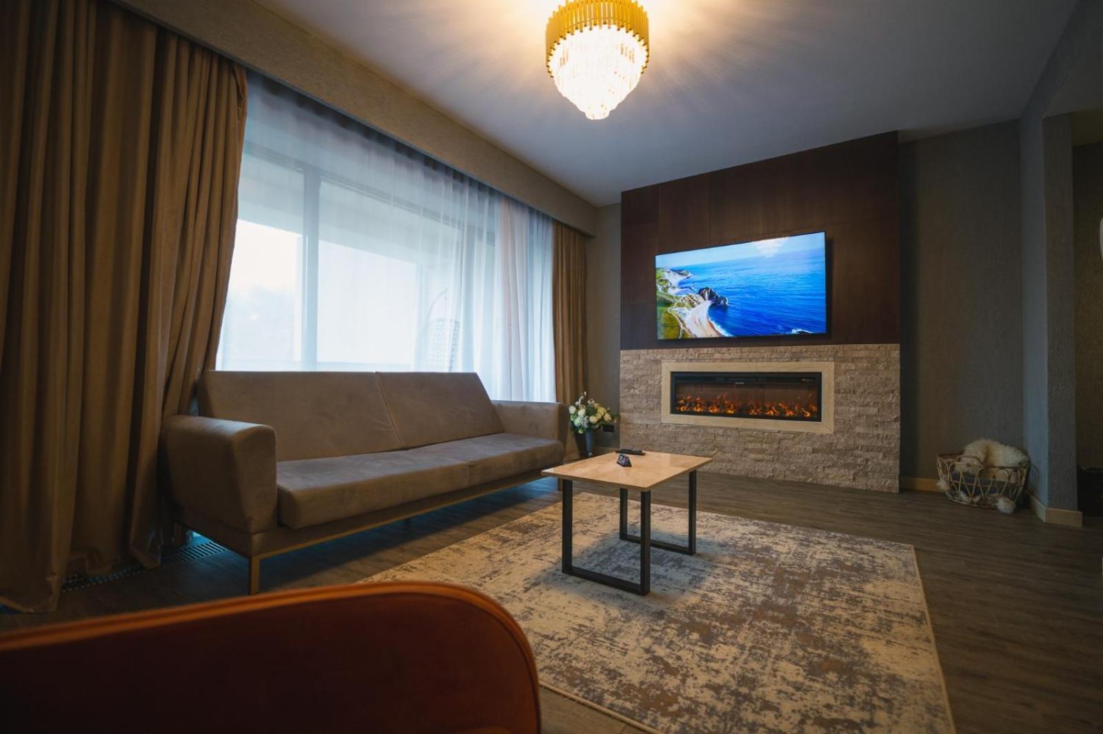 Elexus Apartments 波亚纳布拉索夫 外观 照片